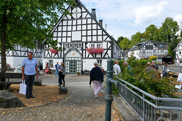 Kirchveischede, Stadt Lennestadt, Kreis Olpe