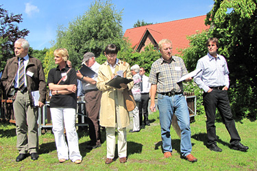 Besuch der Bewertungskommission im Dorf