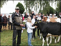 Siegerin und Plazierte beim Jungzüchterwettbewerb