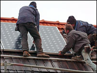 Montage einer Photovoltaik-Anlage