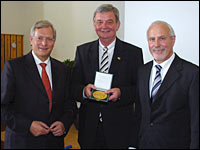 Goldene Kammerplakette für Ludwig Hanebrink