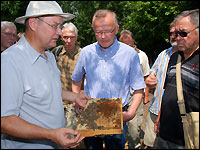 Tag der offenen Tür bei der Bienenkunde