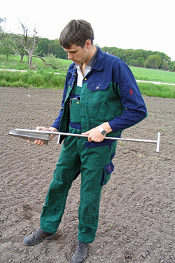 Bodenprobenahme auf dem Feld