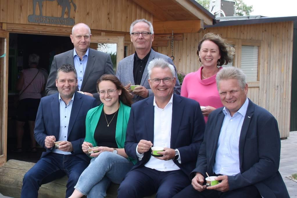 Vertreter des Fördervereinvorstandes