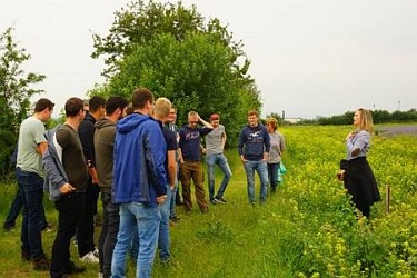 Besuch auf dem Leitbetrieb Biodiversität